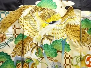 アンティーク　鷹に兜模様刺繍紋付男児着物（長襦袢・内袖付き）